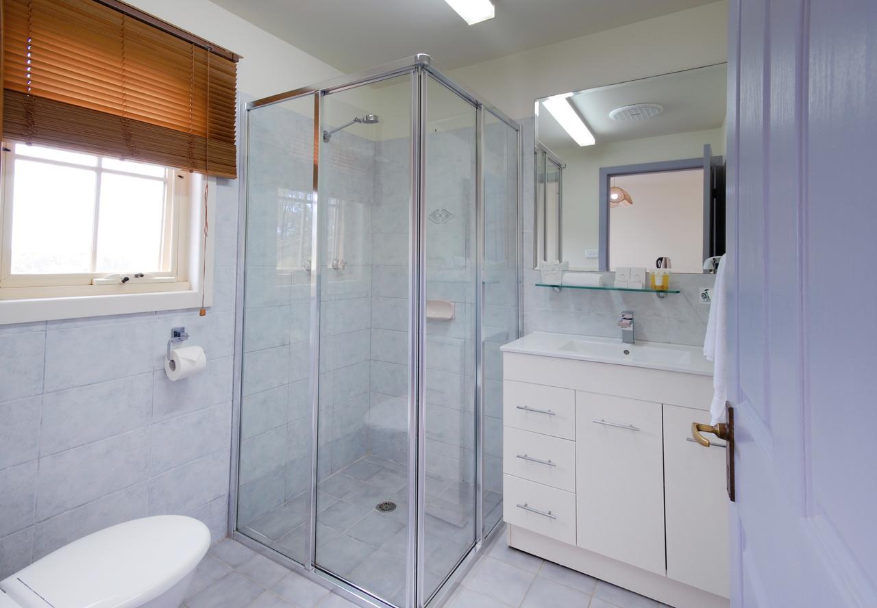 Riverview Boutique Motel Намбакка-Хедс Экстерьер фото