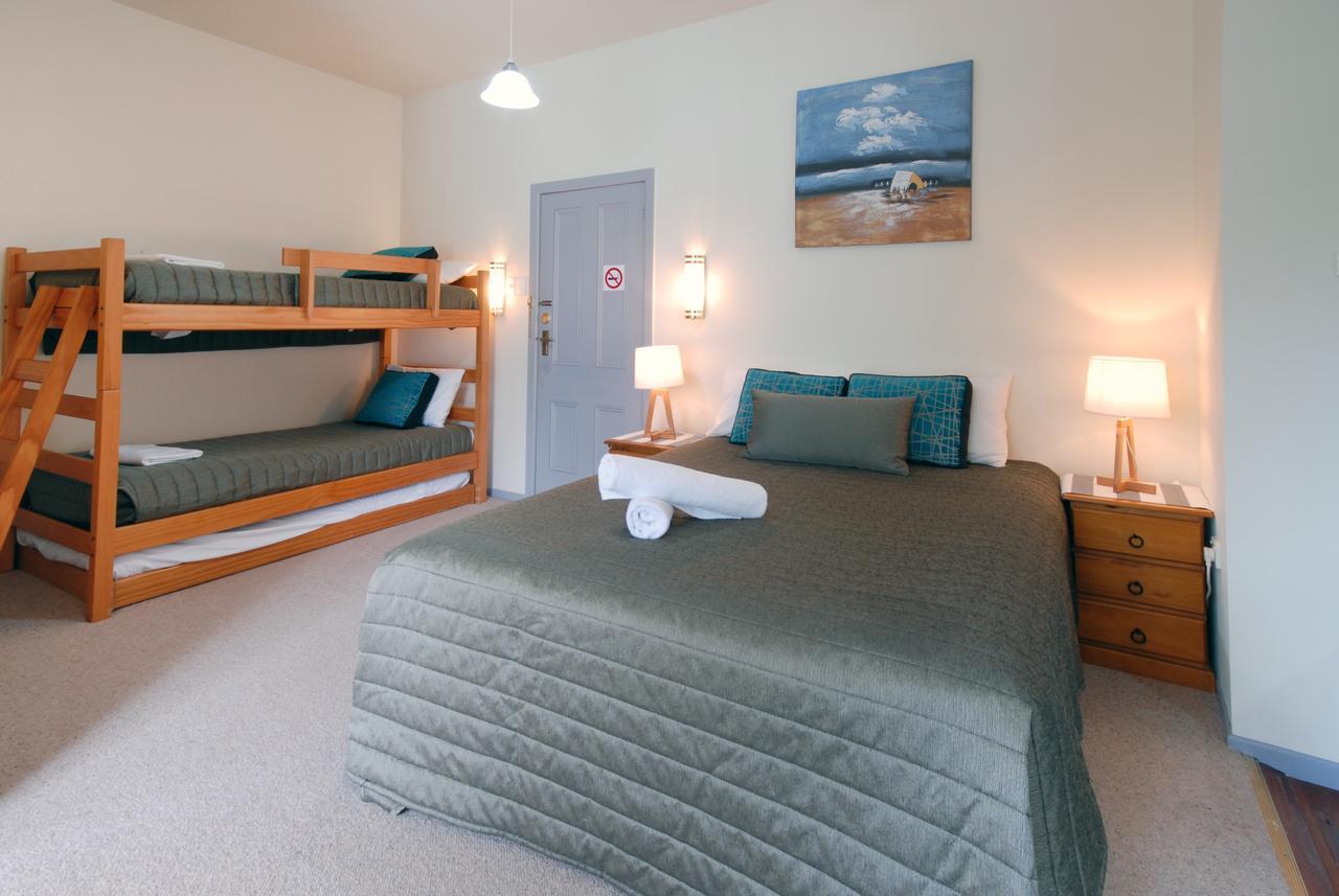 Riverview Boutique Motel Намбакка-Хедс Экстерьер фото